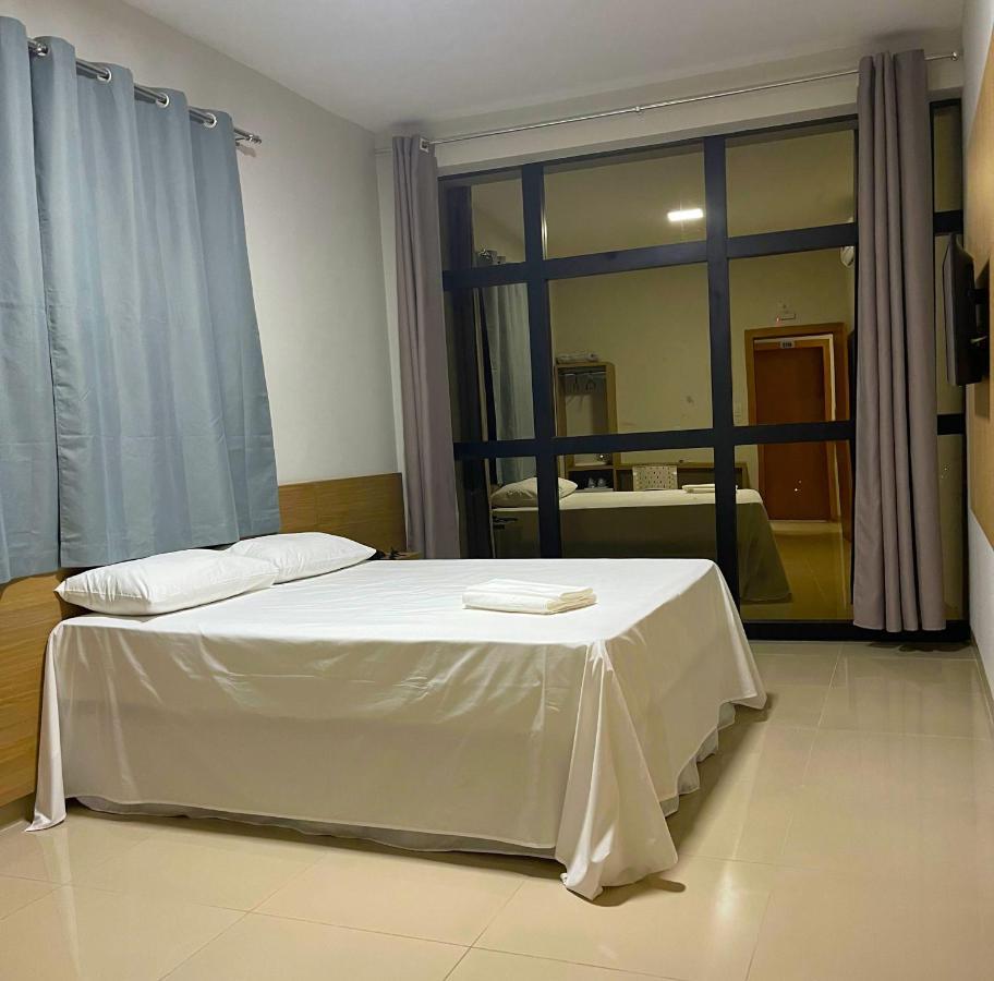 Porteirinha Ts Hotel מראה חיצוני תמונה