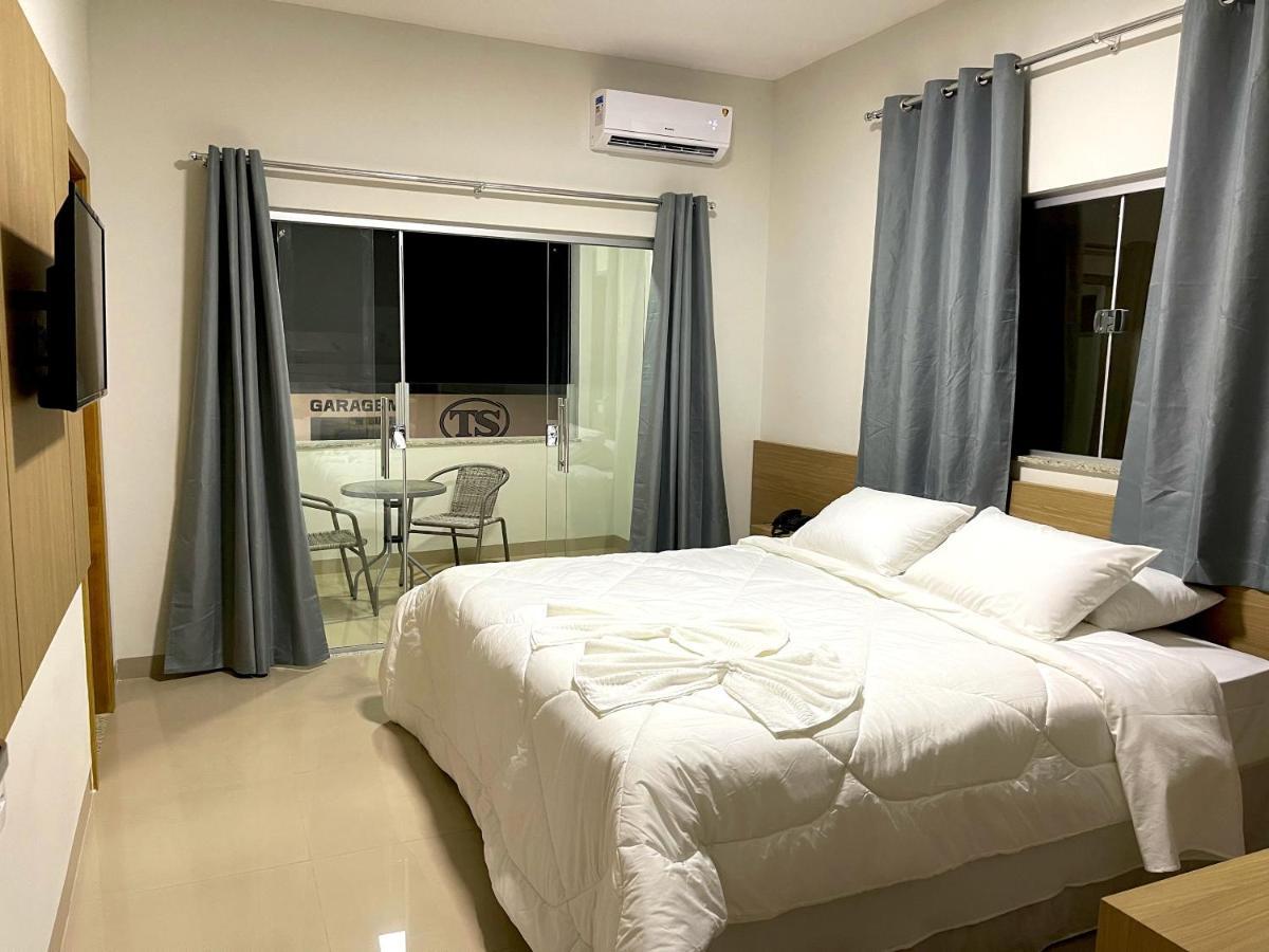 Porteirinha Ts Hotel מראה חיצוני תמונה
