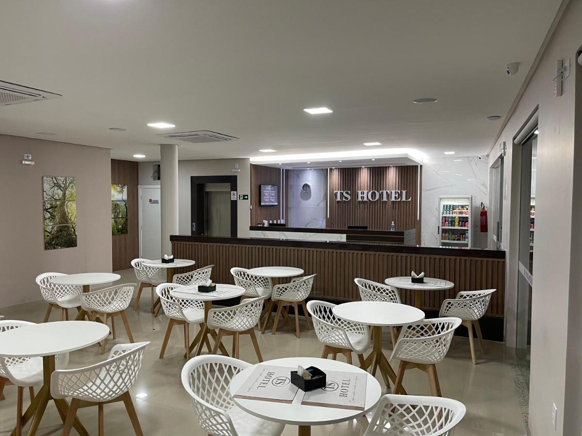 Porteirinha Ts Hotel מראה חיצוני תמונה